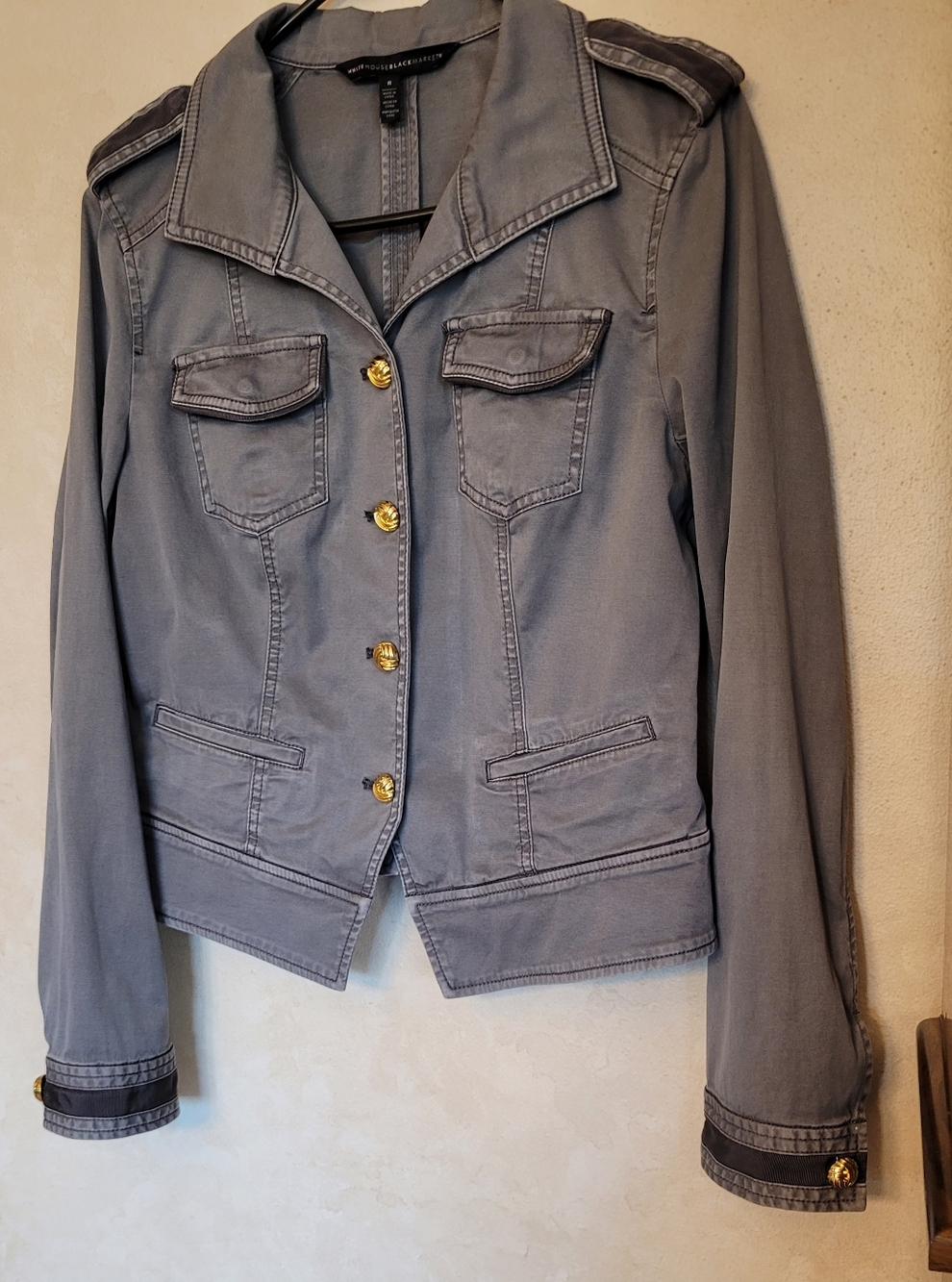 Stunning Military Jacket In A Soft Gray-green Gold Buttons